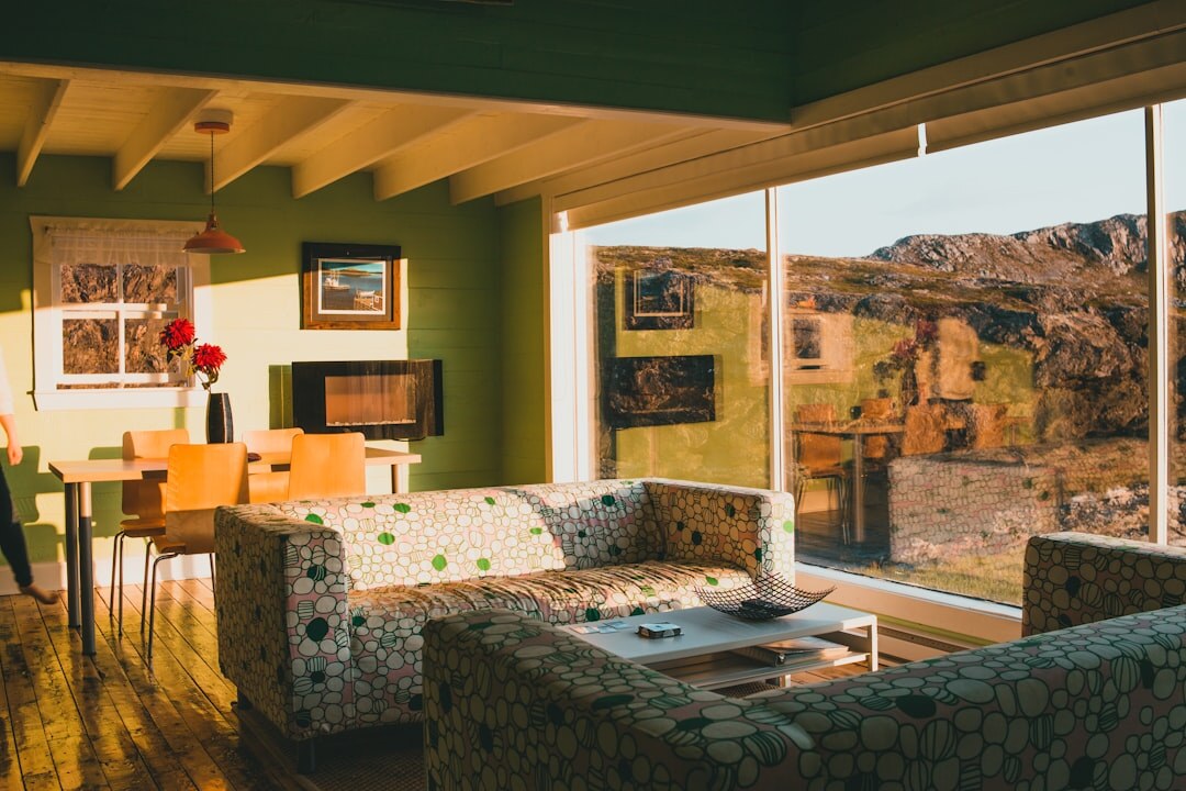 Retro 1980s living room with bold patterns and vintage furniture